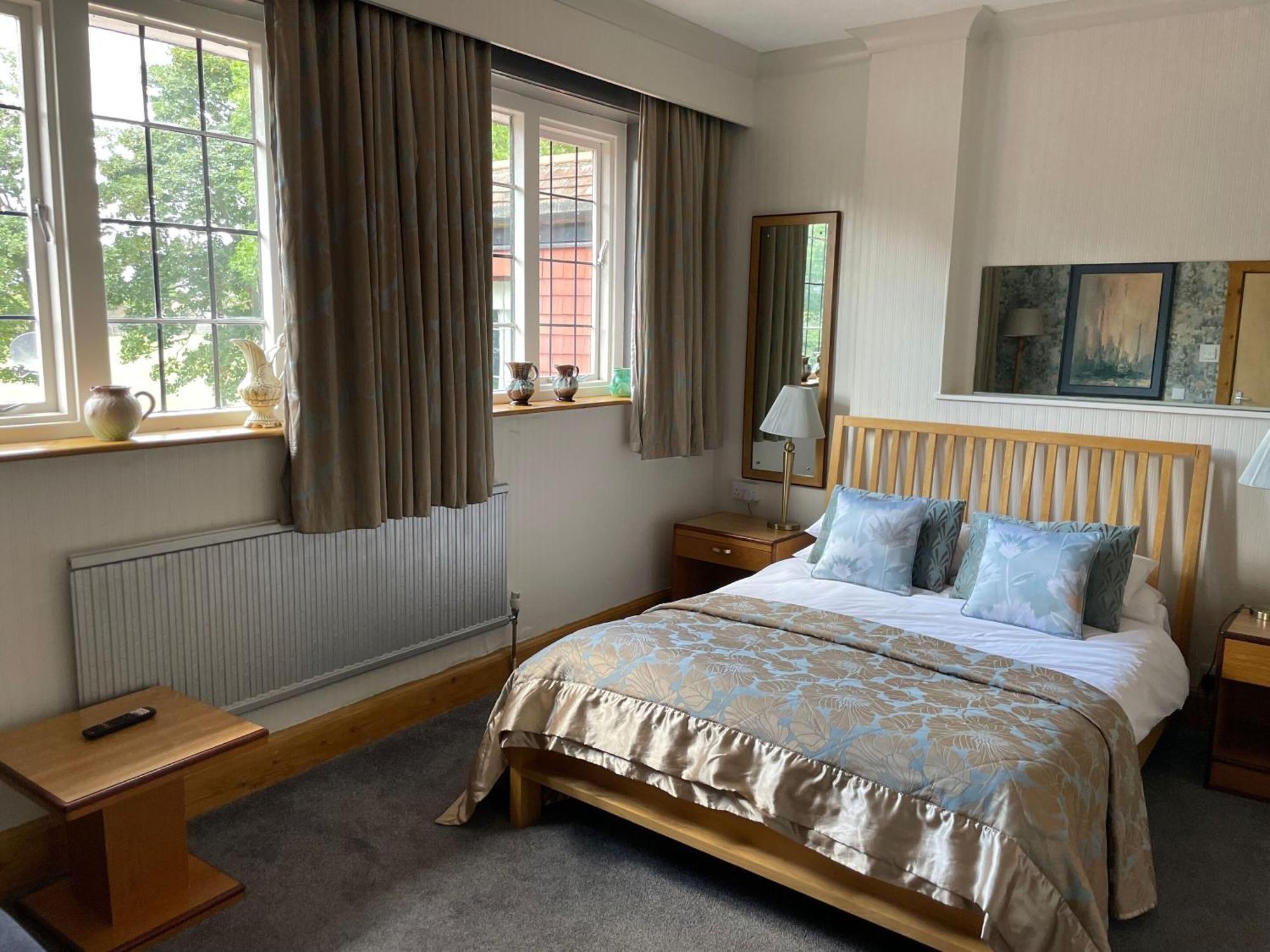 Knights Court Hotel Great Yarmouth Room photo